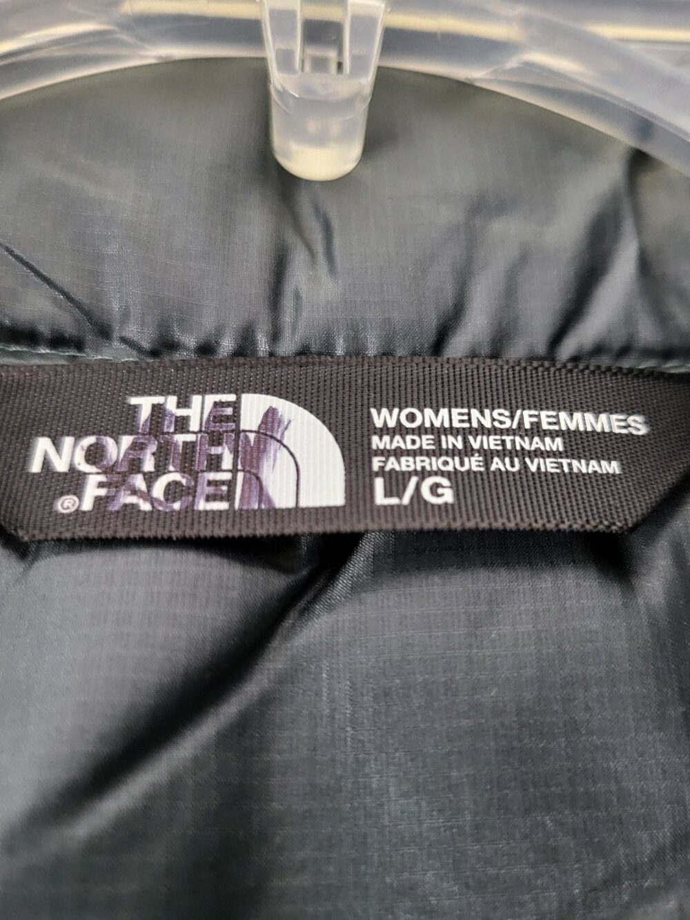 The North Face Women’s L ThermoBall Quilted Puffer Vest Teal Full Zip - Picture 5 of 5
